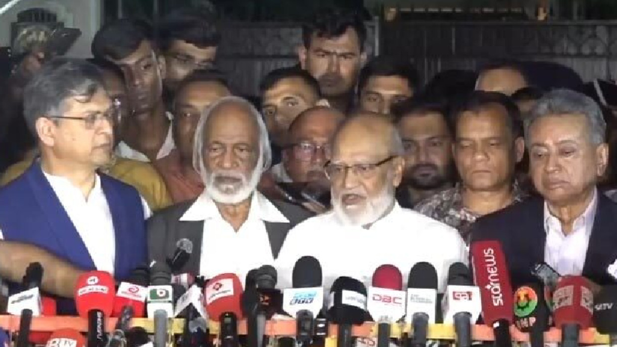 যমুনায় বৈঠক শেষে বিএনপির প্রতিনিধি দল