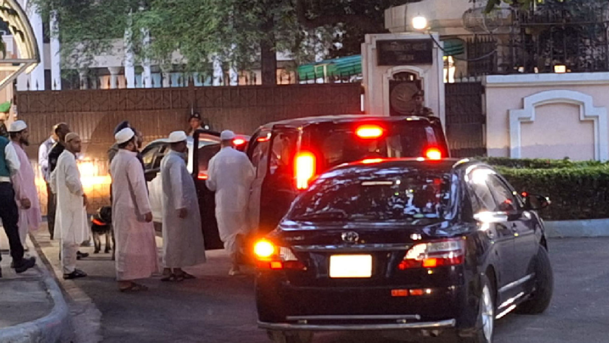 যমুনায় উপস্থিত হয়েছেন ইসলামী দলগুলোর নেতারা