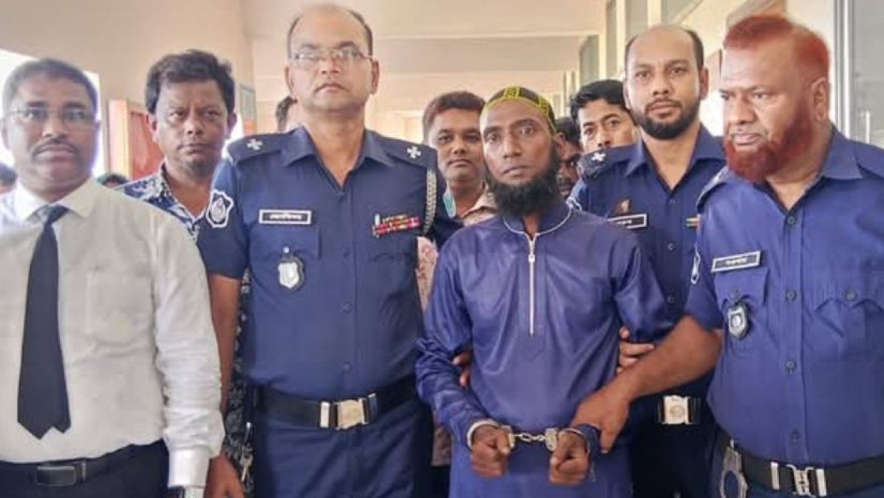 আদালতে  মৃত্যুদণ্ডপ্রাপ্ত আসাদ