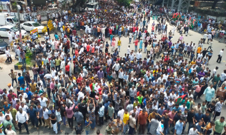 এবার মৎস্য ভবন মোড় অবরোধ ইশরাক সমর্থকদের 