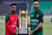 দুই দলের দুই অধিনায়ক