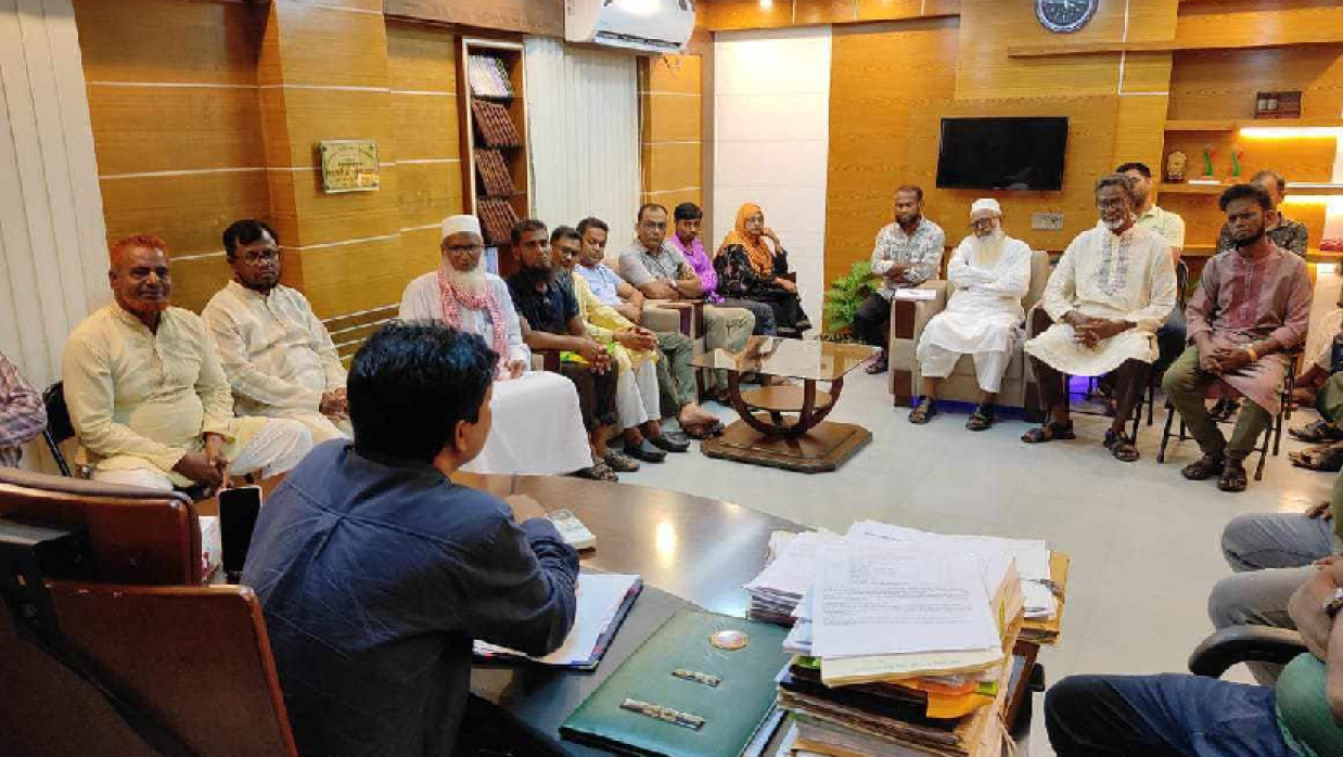 দুই স্কুলের শিক্ষকদের সঙ্গে ইউএনওর বৈঠক