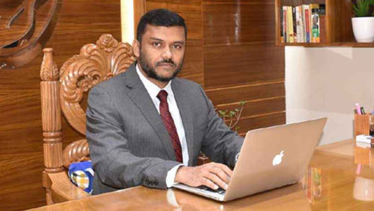 আইনজীবী শিশির মনির