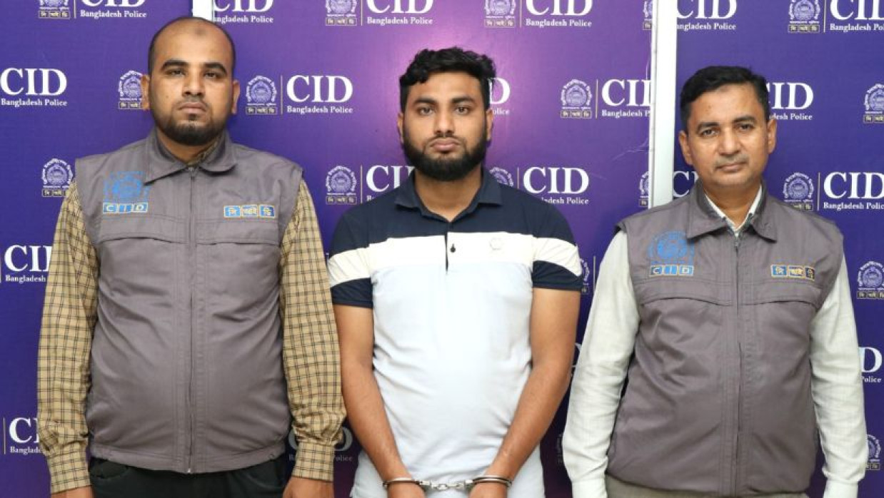 অপ্রাপ্তবয়স্ক শিশুদের পর্নোগ্রাফি ভিডিও প্রস্তুত, সংরক্ষণ ও প্রচারের অভিযোগে মো. এখলাছ আলী আটক