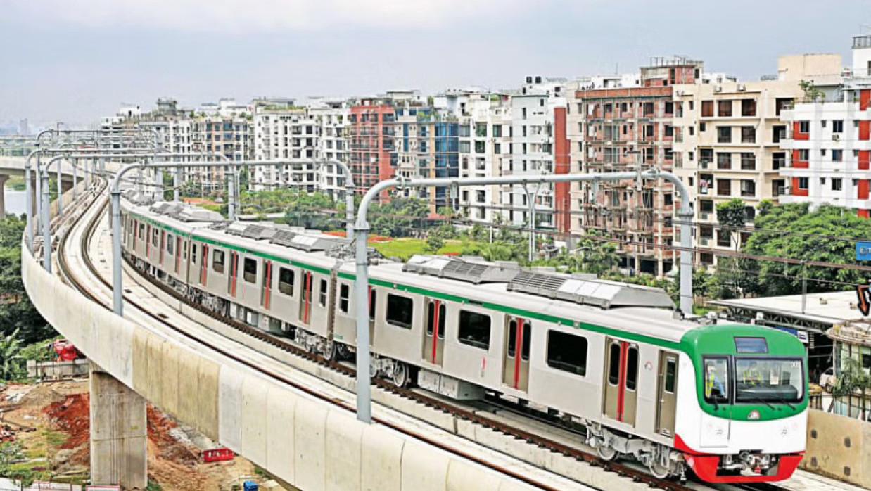 মেট্রোরেল চলাচল
