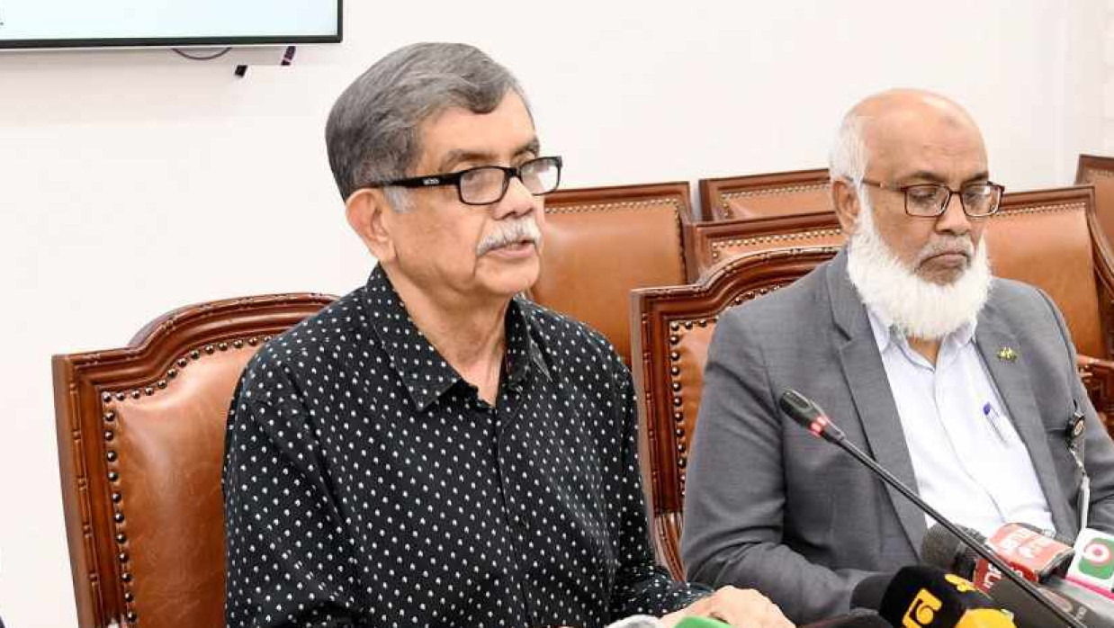 শিক্ষা উপদেষ্টা সি আর আবরার