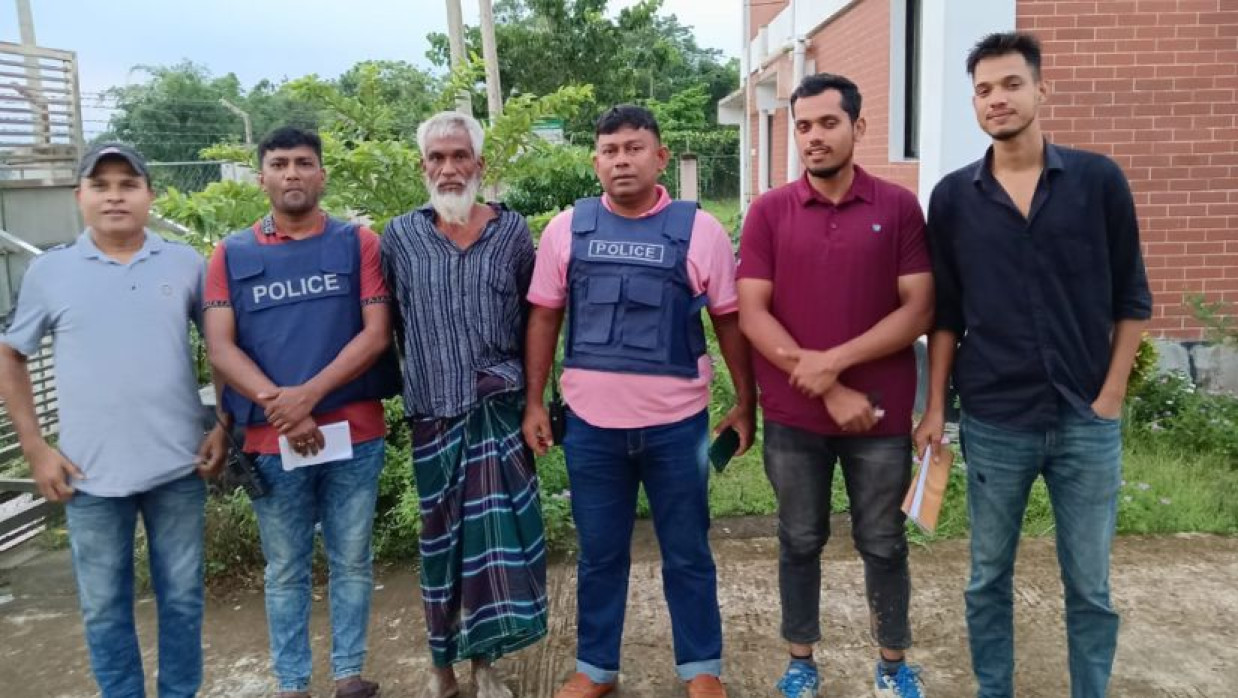 খুনি চাচা গ্রেপ্তার