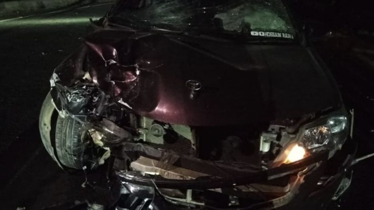 টুঙ্গিপাড়ায় প্রাইভেটকার-মোটরসাইকেল মুখোমুখি সংঘর্ষ