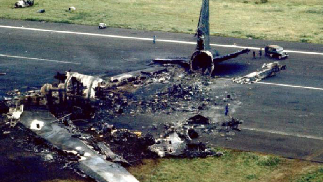 ইরানের তেব্রিজ শহরে সেনাবাহিনীর বিধ্বস্ত যুদ্ধবিমান 