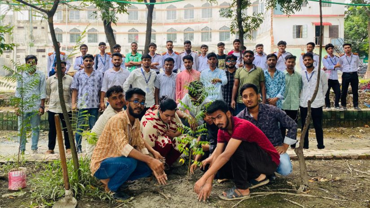 টঙ্গী সরকারি কলেজ শাখা ছাত্রদলের বৃক্ষরোপণব