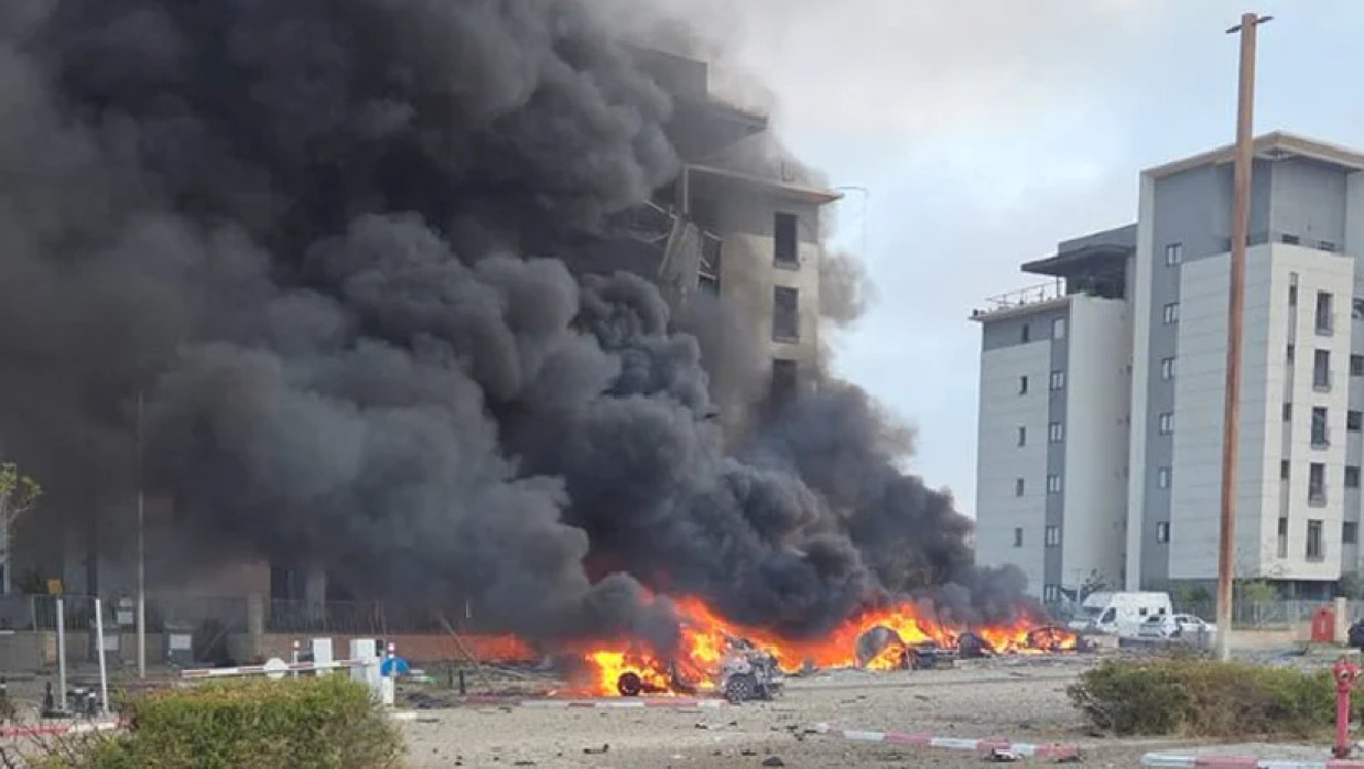  ইসরায়েলে ফের ইরানের ক্ষেপণাস্ত্র হামলা