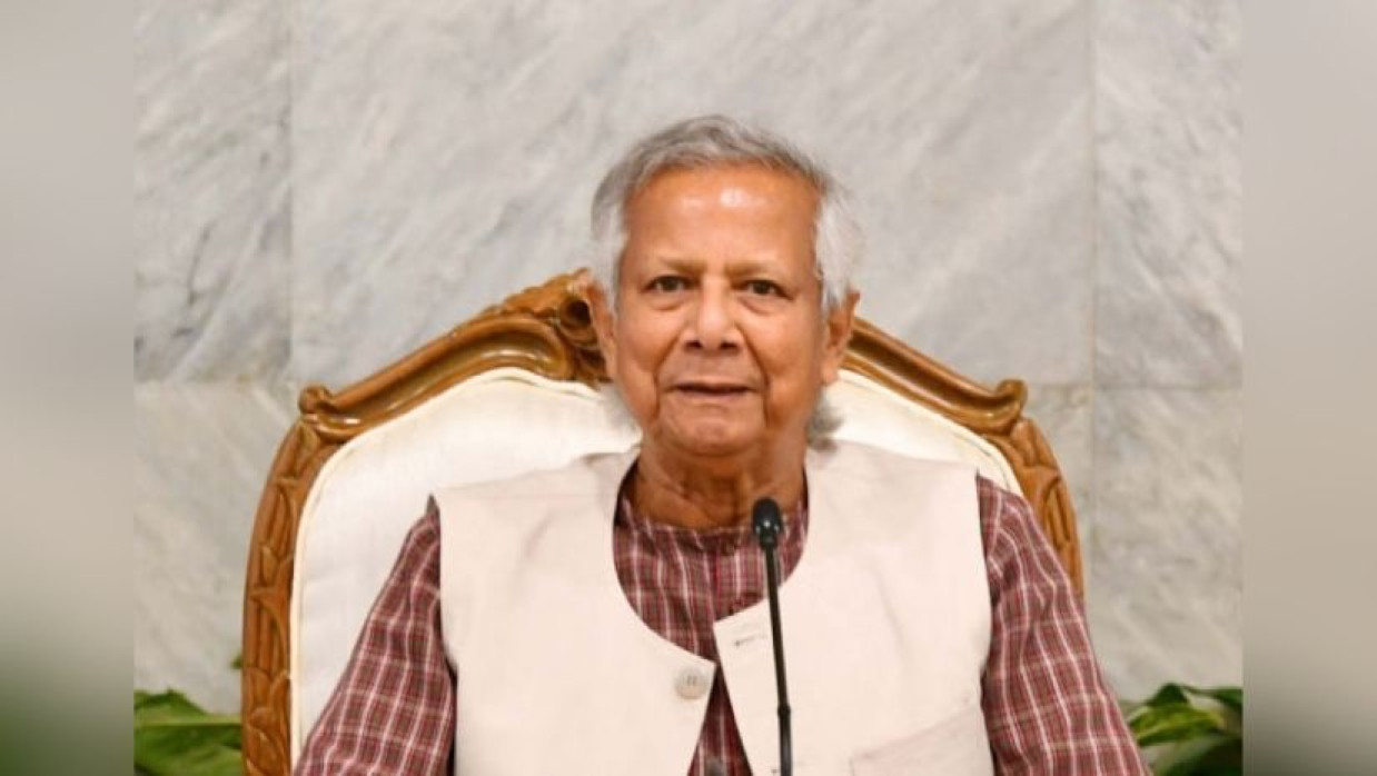 আওয়ামী লীগকে নিষিদ্ধ নয়, কার্যক্রম সাময়িকভাবে স্থগিত করা হয়েছে: প্রধান উপদেষ্টা