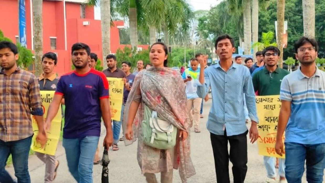 বাকৃবি সমাজতান্ত্রিক ছাত্র ফ্রন্ট বিক্ষোভ মিছিল