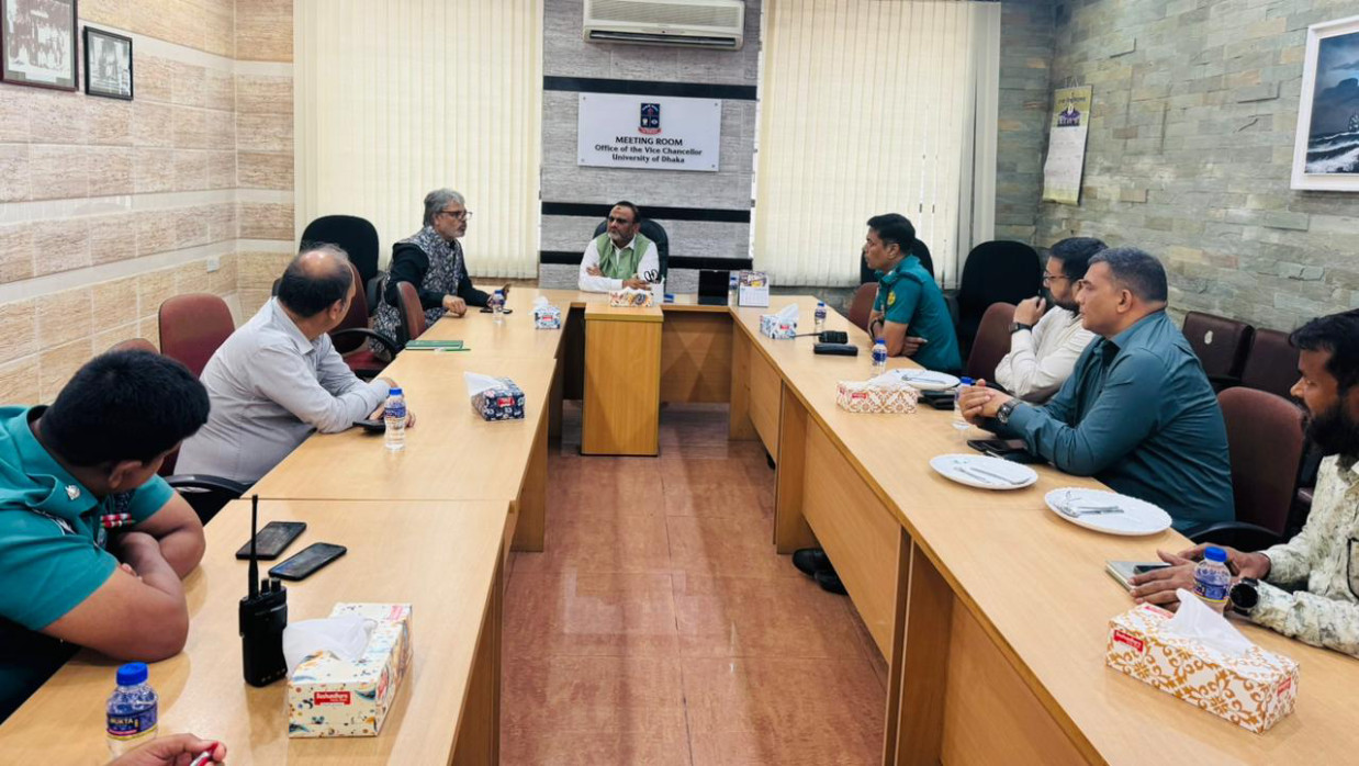 ক্যাম্পাসে নিরাপত্তা ব্যবস্থা জোরদারের লক্ষ্যে ধারাবাহিক বৈঠক