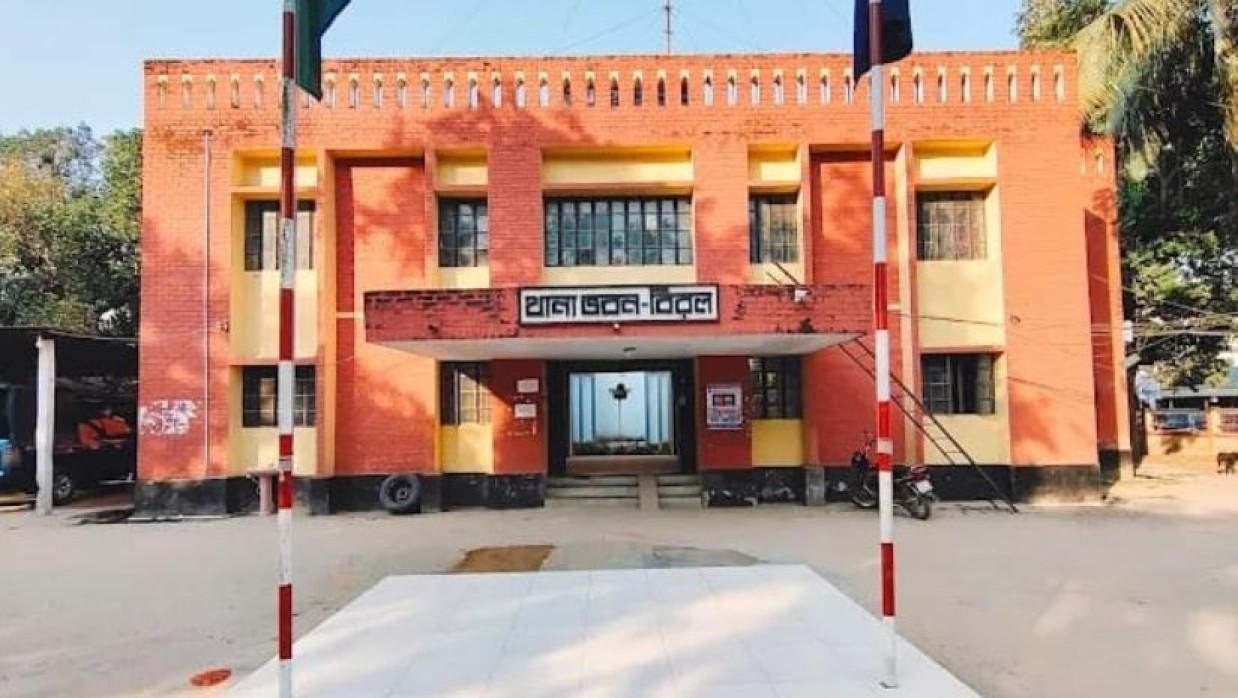 দিনাজপুরের বিরল থানা 