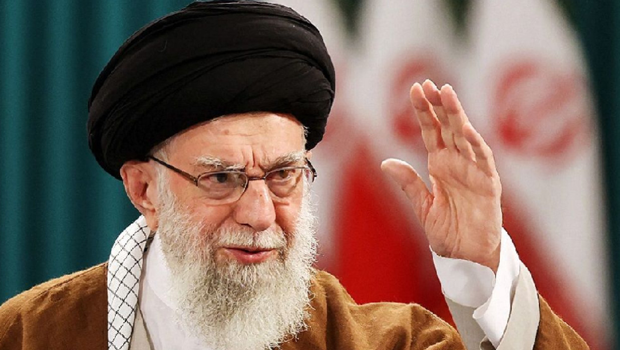 আয়াতুল্লাহ আলি খামেনি