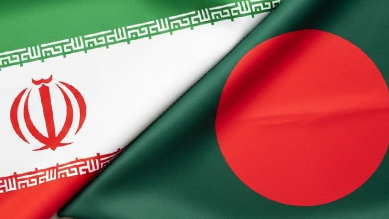 ইরান ও বাংলাদেশের পতাকা