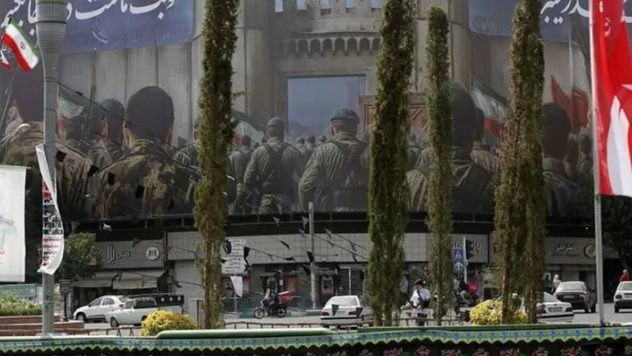 তেহরানের ইনকিলাব স্কয়ার