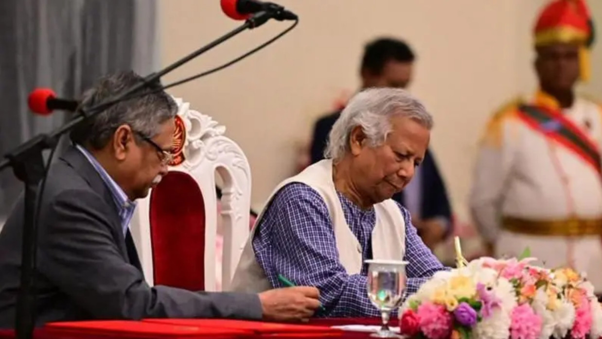 প্রধান উপদেষ্টা অধ্যাপক মুহাম্মদ ইউনূস