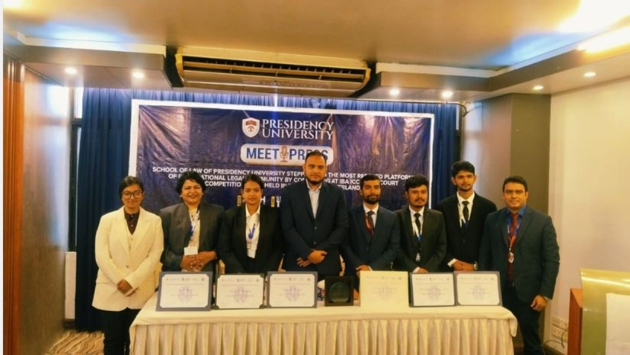 মিট দ্য প্রেস অনুষ্ঠানে প্রেসিডেন্সি ইউনিভার্সিটির আইন বিভাগের শিক্ষক ও শিক্ষার্থীরা