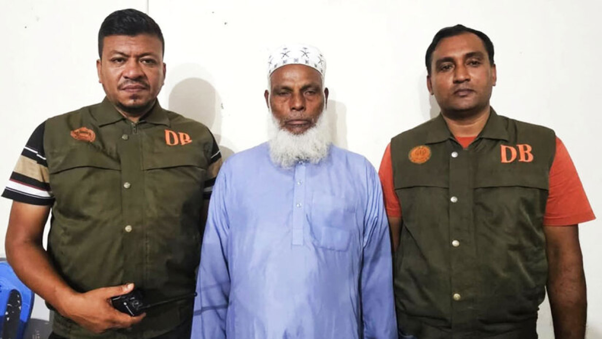 তালগাছ কেটে বাবুই ছানা হত্যার ঘটনার প্রধান আসামি মোবারেক ফকির গ্রেফতার 