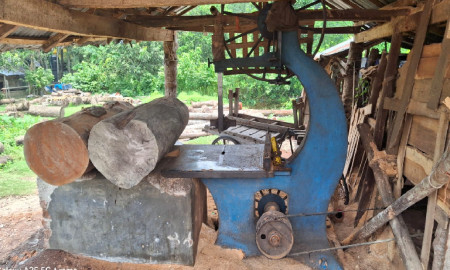 সীমান্তে করাত কল বন্ধ: বেকার দুই শতাধিক শ্রমিক