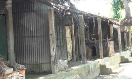 সাঈদী বিতর্কে আবাসন প্রকল্পের দুই শতাধিক পরিবারের মানবেতর জীবনযাপন