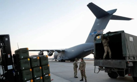যুক্তরাষ্ট্র-জার্মানি থেকে ১৪ কার্গো বিমানে অস্ত্র এলো ইসরায়েলে