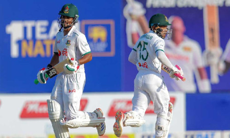 শেষ দিনে দাঁড়িয়ে ম‍্যাচের ভাগ্য, দুইশ ছাড়াল বাংলাদেশের লিড