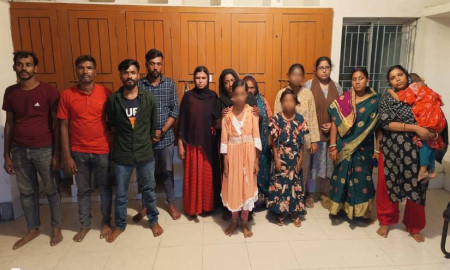 ১৪ বাংলাদেশিকে হস্তান্তর করল বিএসএফ