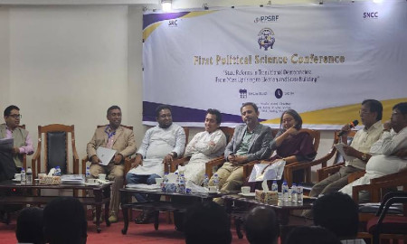 রাজনীতিবিদরা দেশ চালায় না, দেশ চালায় আমলারা: বিএনপি চেয়ারপারসনের উপদেষ্টা