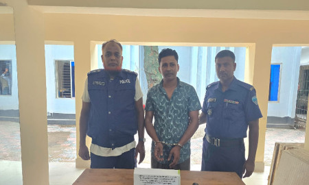 আগ্নেয়াস্ত্র-গুলিসহ যুবদল সভাপতি গ্রেপ্তার 