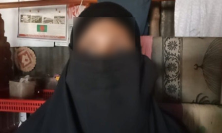 বিয়ের দাবিতে প্রেমিকের বাড়িতে প্রেমিকার অনশন, প্রেমিক উধাও