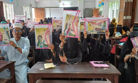 আলিম পরীক্ষার্থীদের উপহার সামগ্রী দিলেন ছাত্রদল নেতা