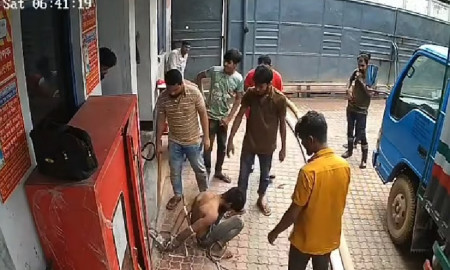 চুরির অপবাদ দিয়ে হাত-পা বেঁধে শ্রমিককে পিটিয়ে হত্যা