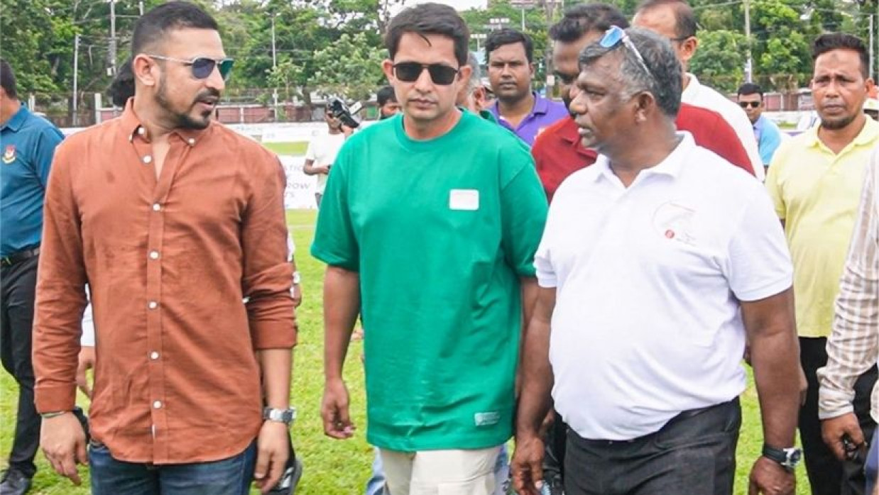 বিসিবি সভাপতি আমিনুল ইসলাম বুলবুলের সঙ্গে সৈয়দ আবিদ হোসেন সামি