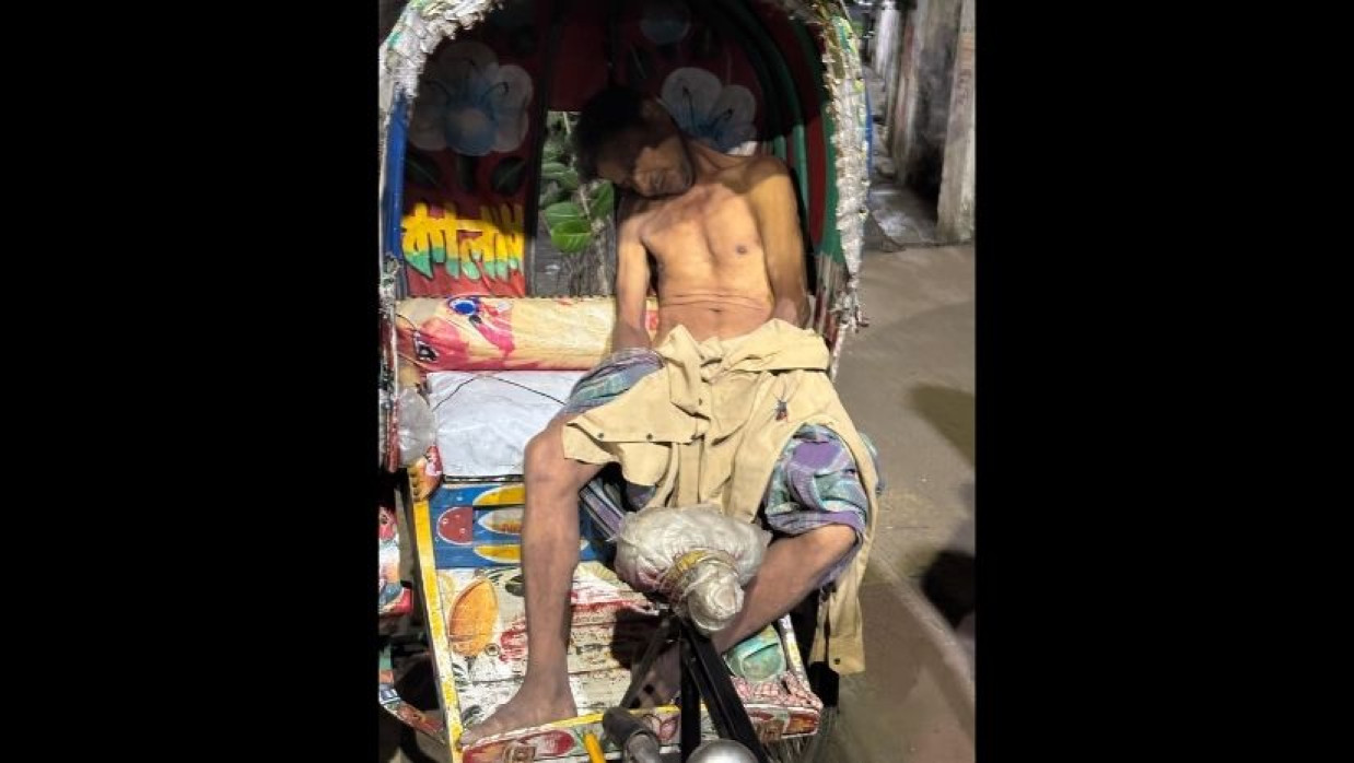 মৃত রিকশাচলক