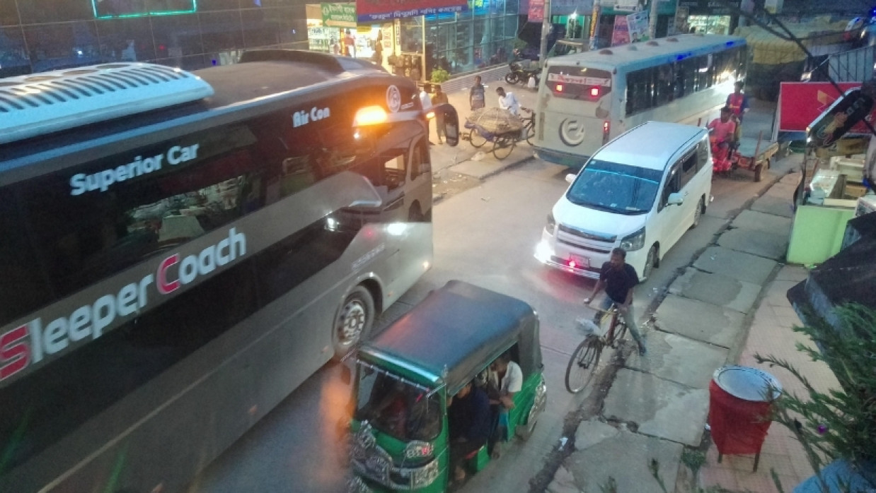 আনোয়ারায় যানজট