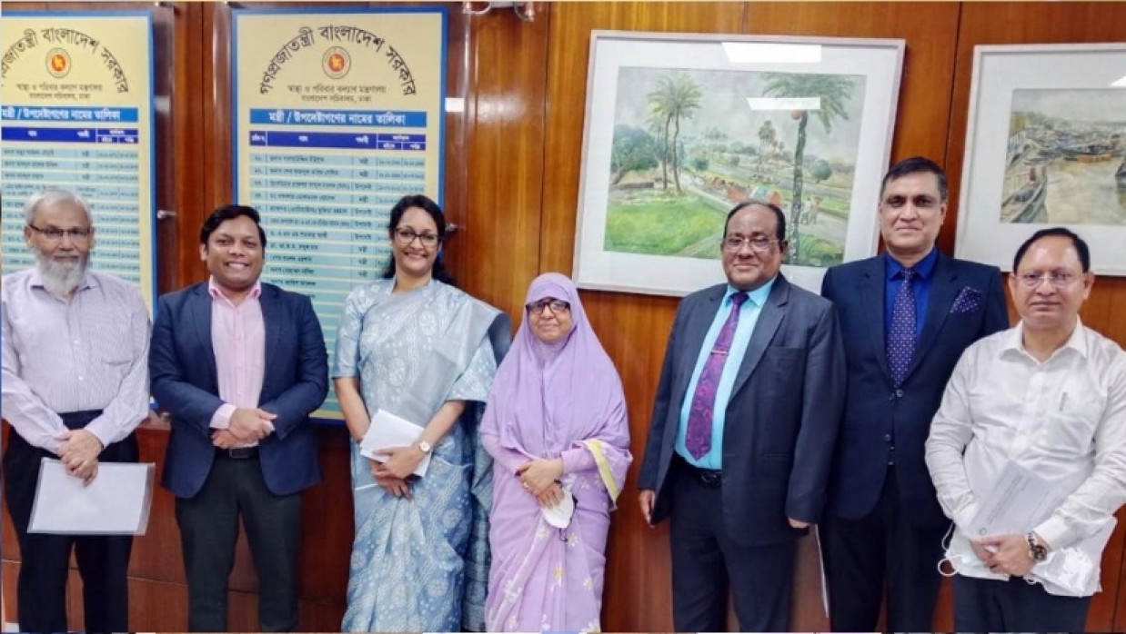 স্বাস্থ্য উপদেষ্টার সঙ্গে প্রতিনিধিদলের সাক্ষাৎ