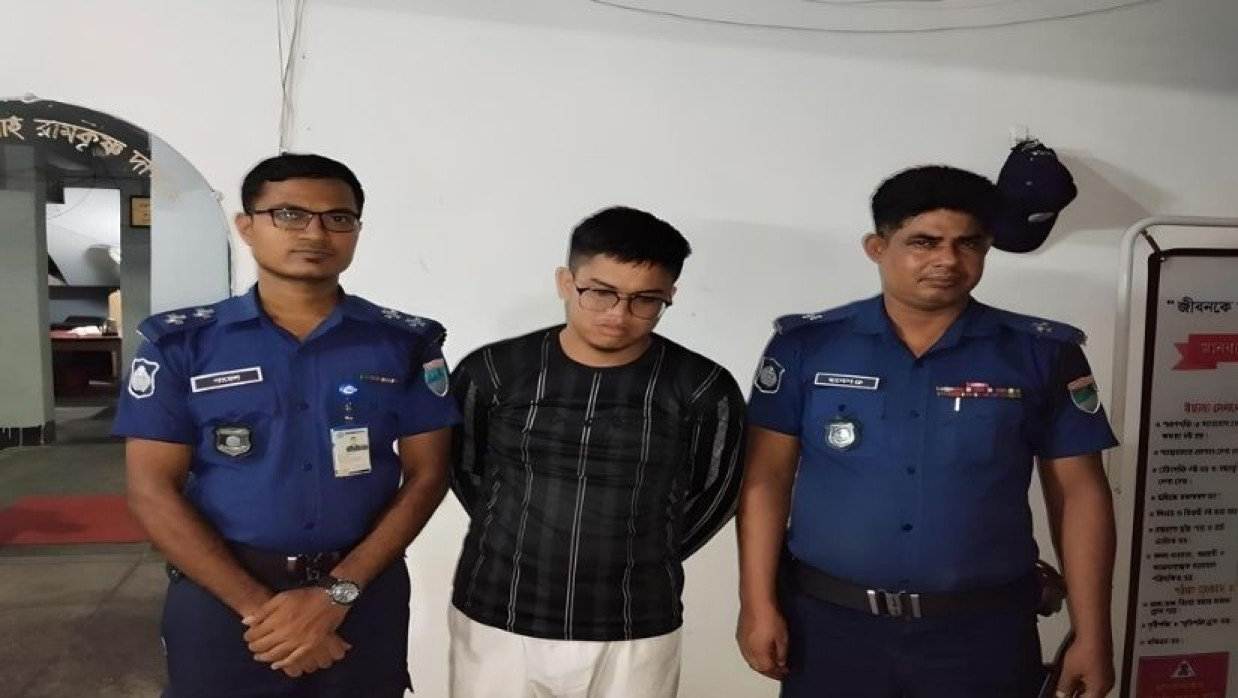 নয় বছরের শিশুকে বলাৎকারের ঘটনায় অভিযুক্ত রফিকুল ইসলাম রনি আটক