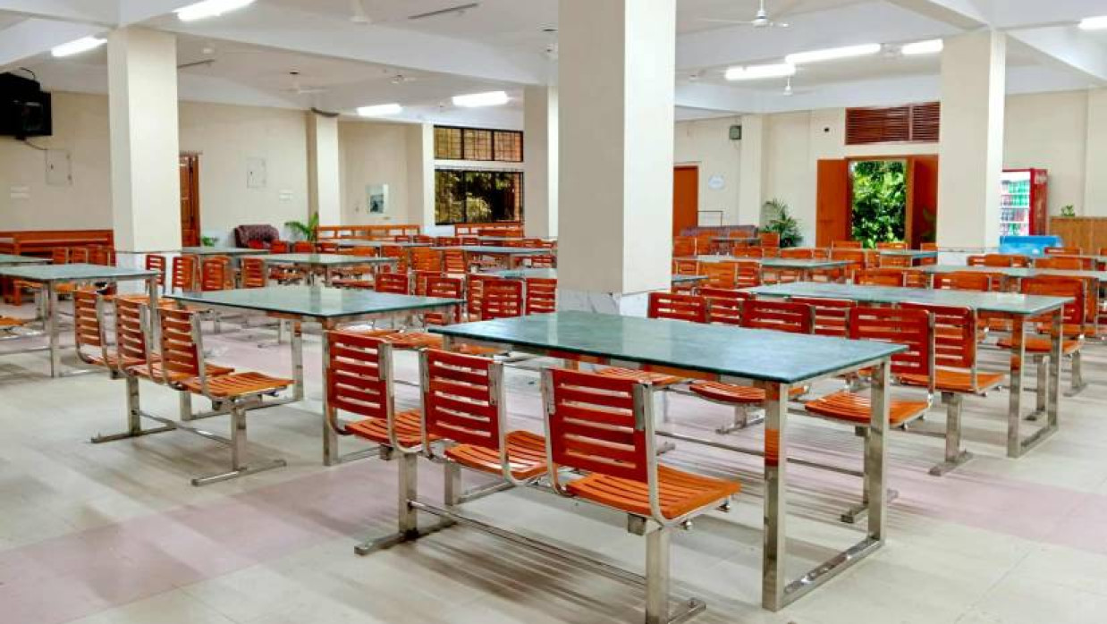 কুমিল্লা বিশ্ববিদ্যালয়ের কেন্দ্রীয় ক্যাফেটেরিয়া