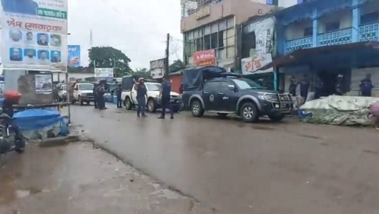 ১৪৪ ধারার সময়সীমা একদিন বাড়িয়েছে