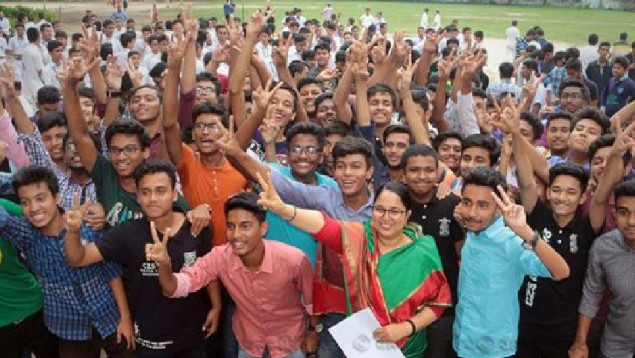  শিক্ষার্থীদের উচ্ছ্বাস