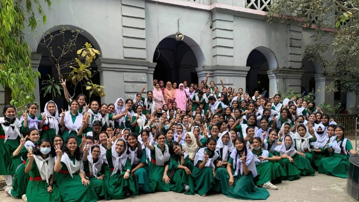 শিক্ষার্থীদের উল্লাস