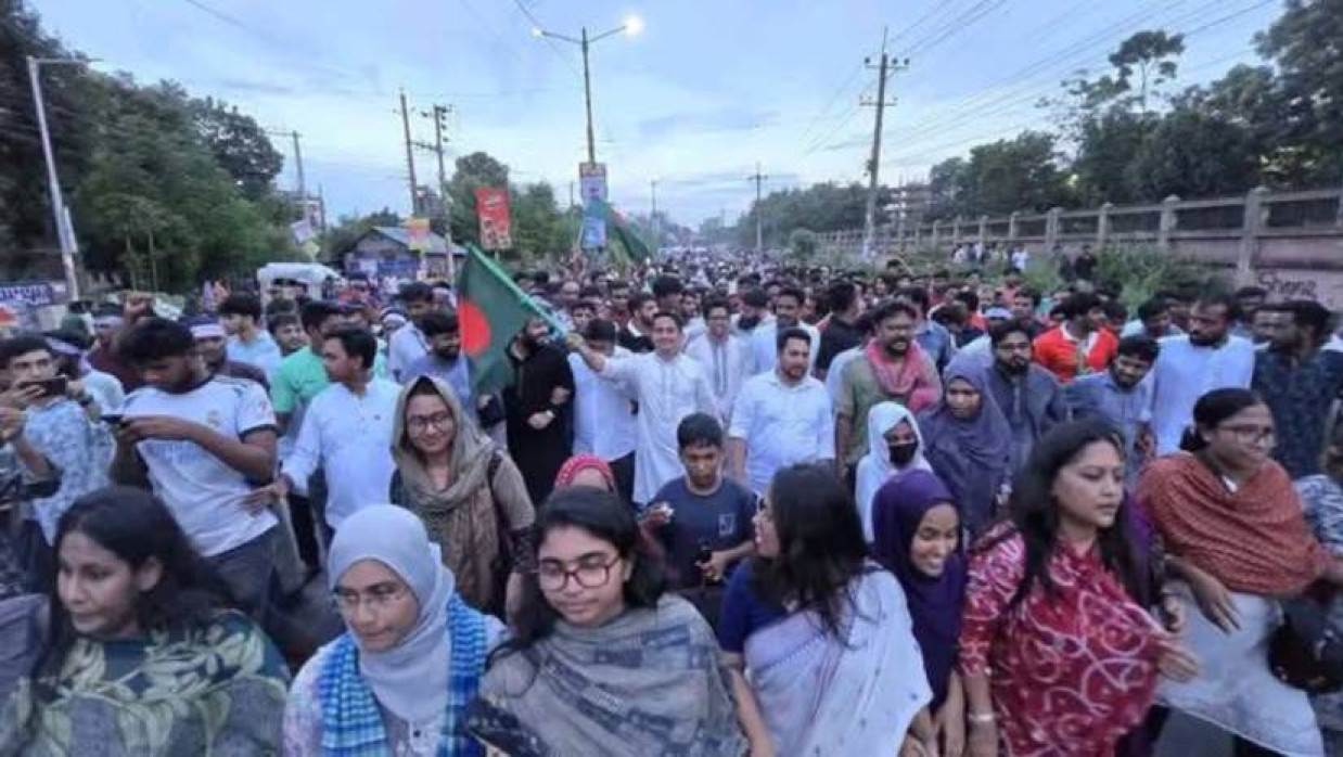 পদযাত্রা শেষ হয় একটি পথসভায়