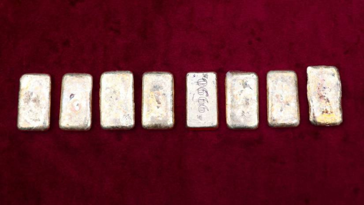 জব্দ করা স্বর্ণের বার