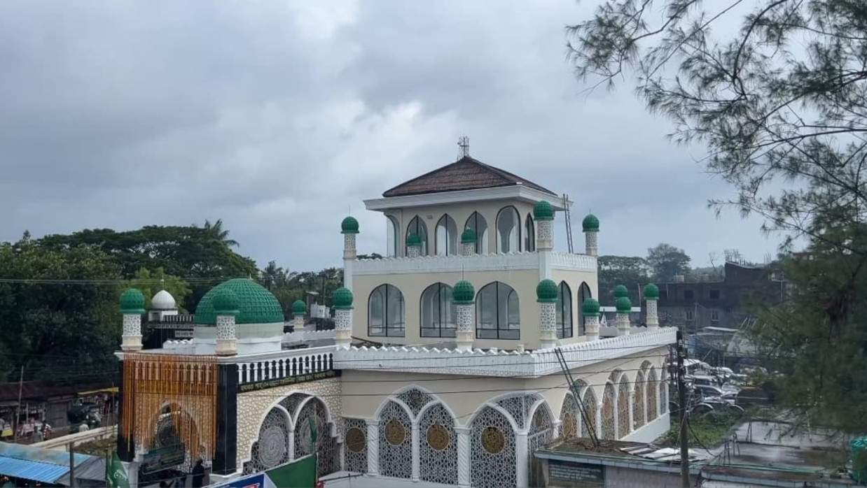 ঐতিহ্যবাহী বটতলী শাহ মোহছেন আউলিয়া মাজার