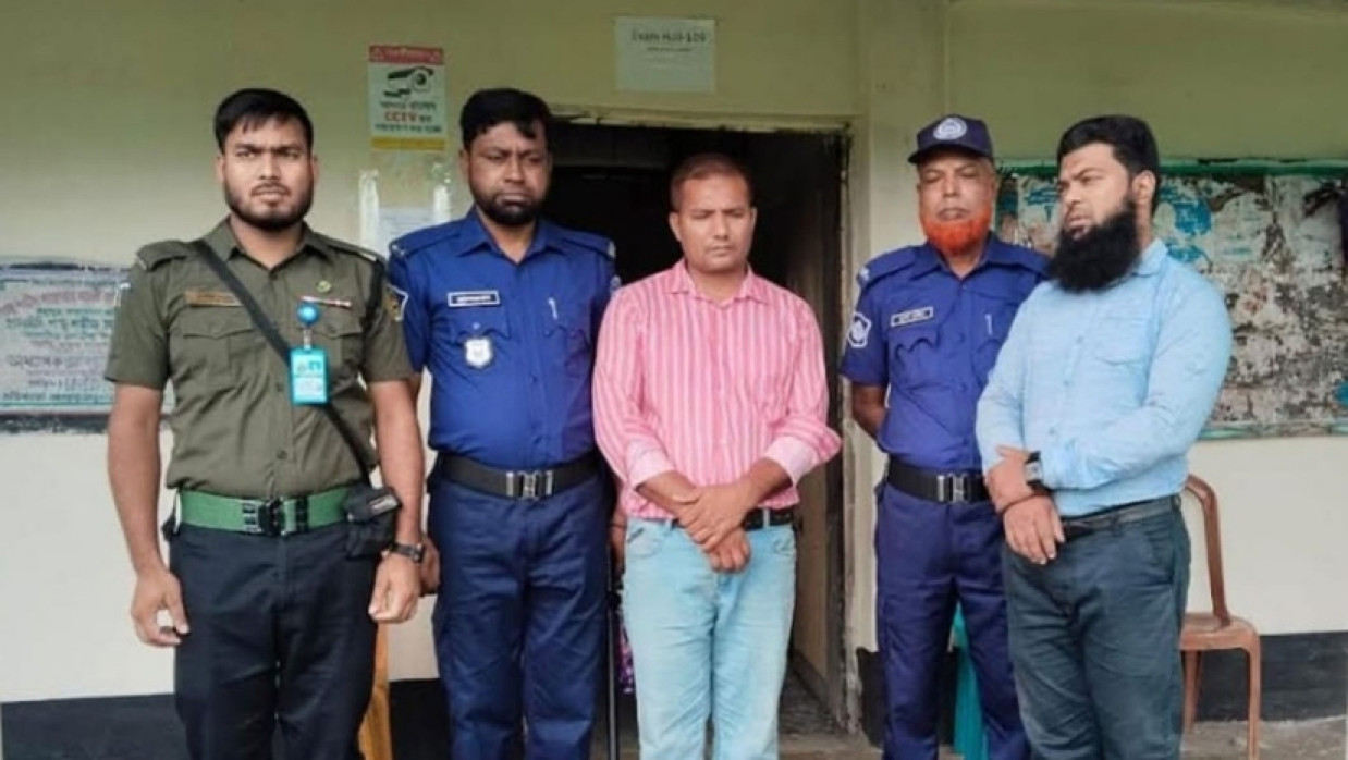 আটক দুই শিক্ষক