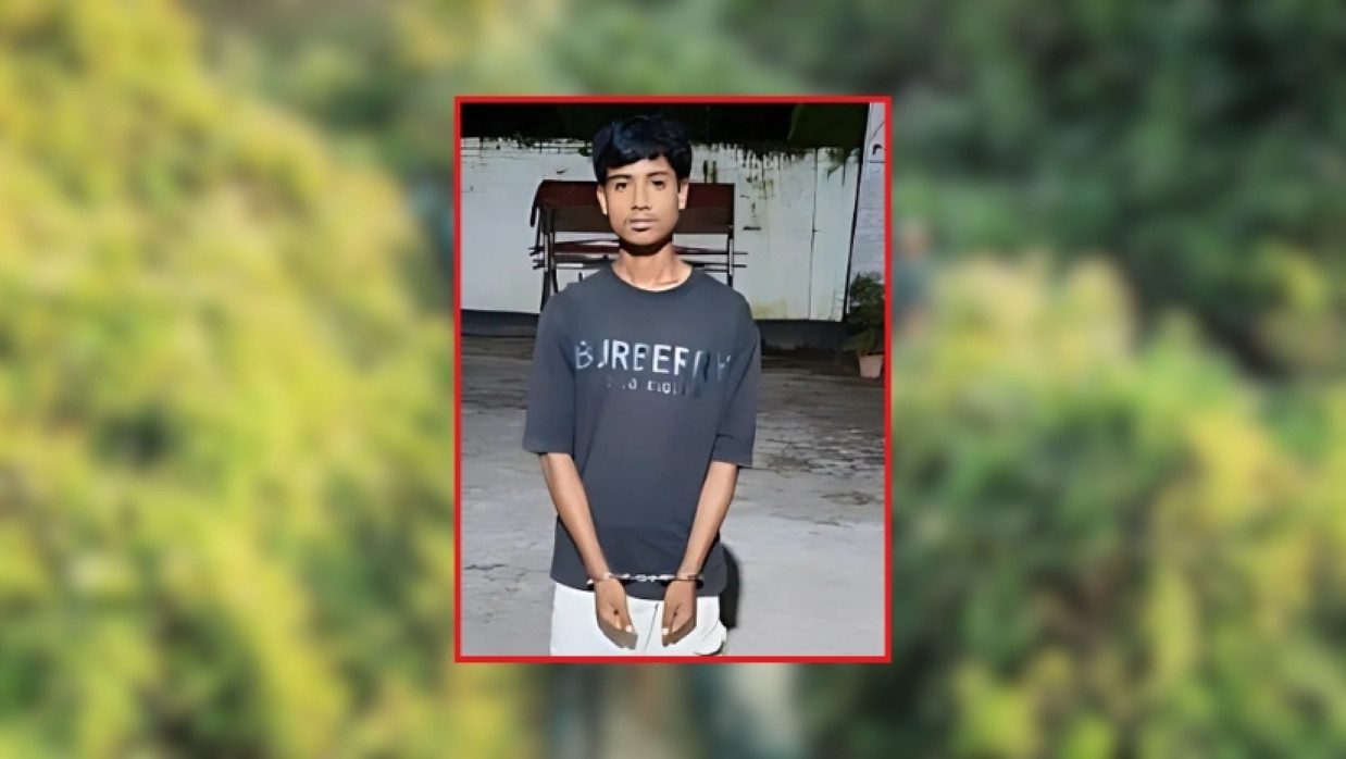 আটক মো. রিয়াদ (১৯)