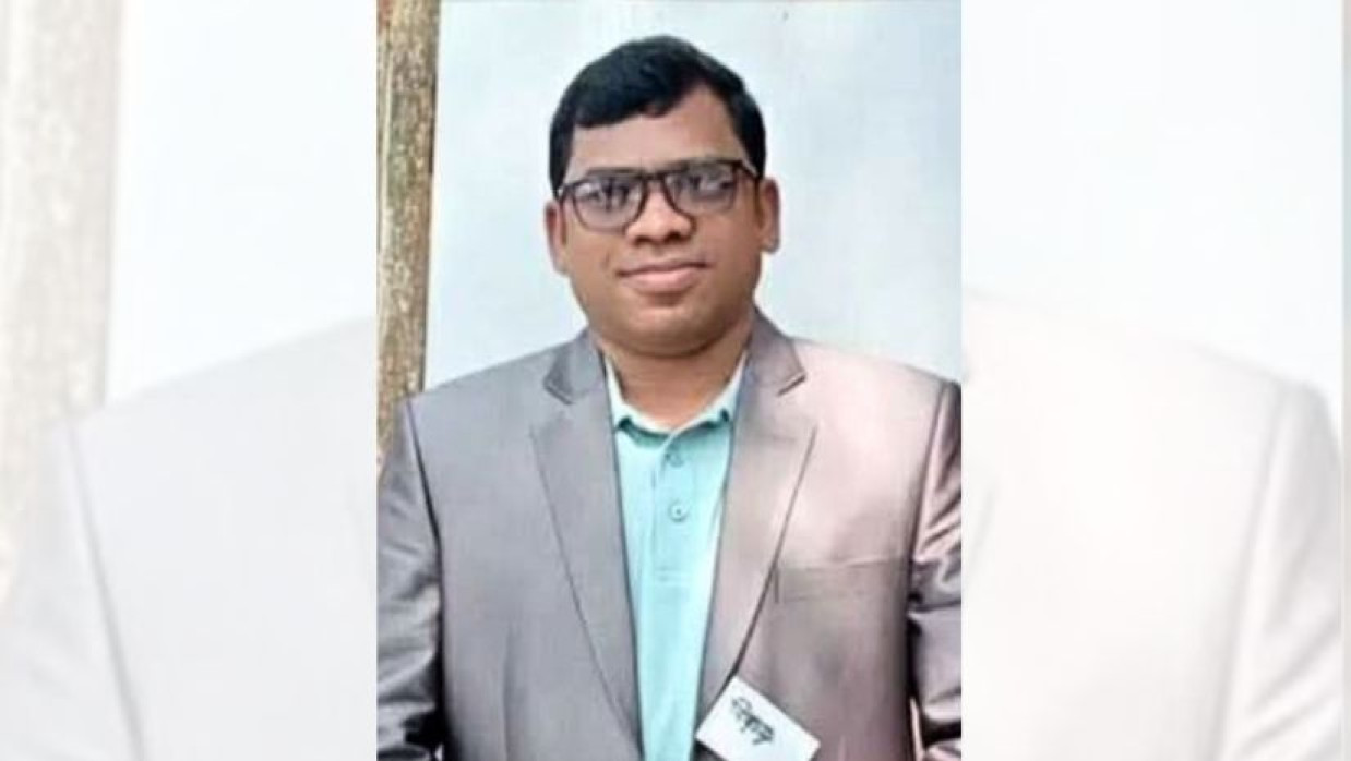 প্রধান শিক্ষক বিরাজ কিশোর দেবনাথ